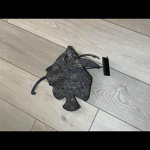 Fish stand - Picture 2 of 2